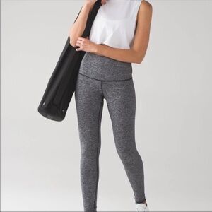 LULULEMON HEATHERED GREY WUNDER UNDER LEGGINGS